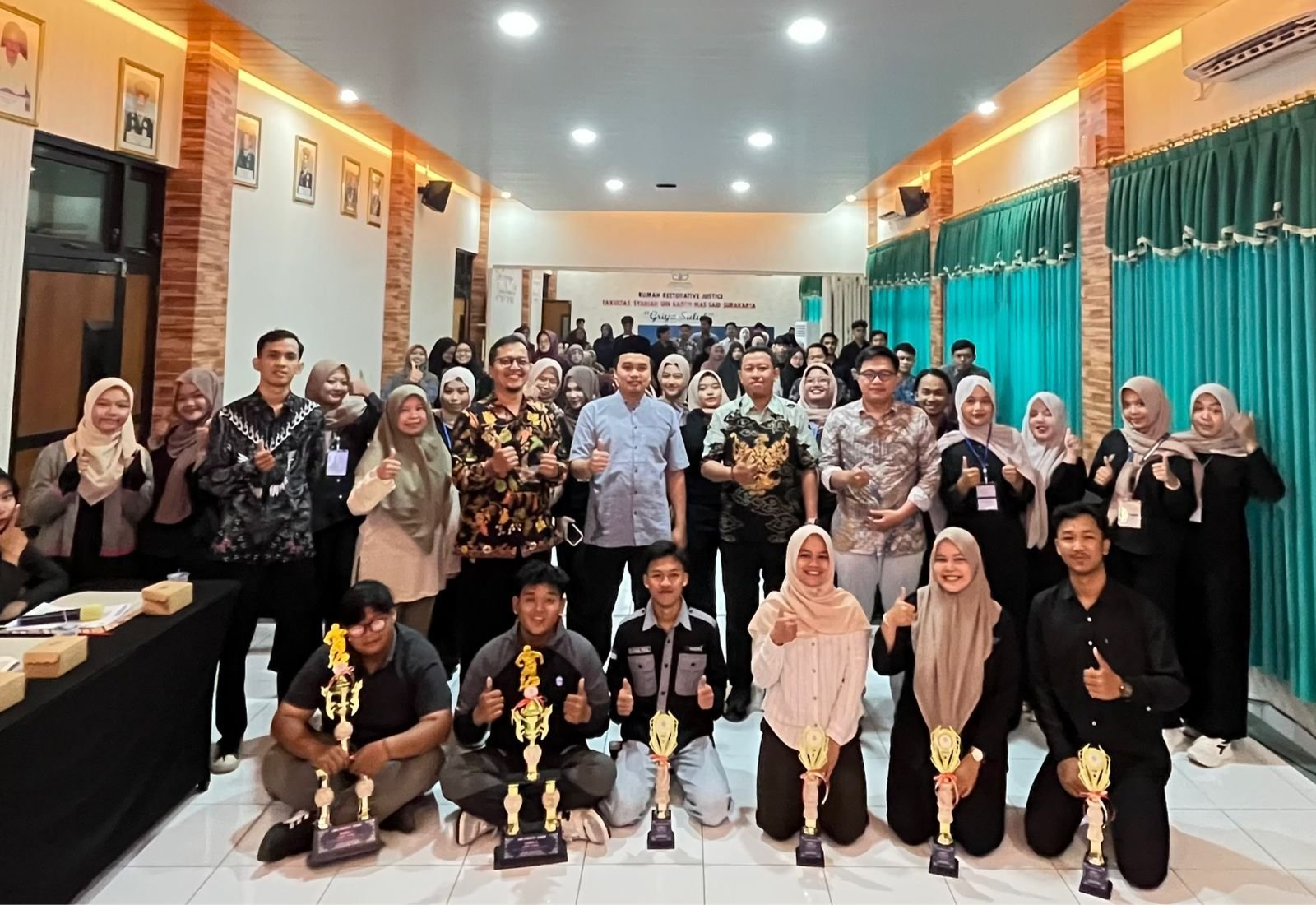 HMPS HES UIN Surakarta Gelar Seminar Mahasiswa Bersuara Bahas Demokrasi dan Peran Rakyat: Dari Rakyat, Oleh Rakyat, Untuk Siapa?